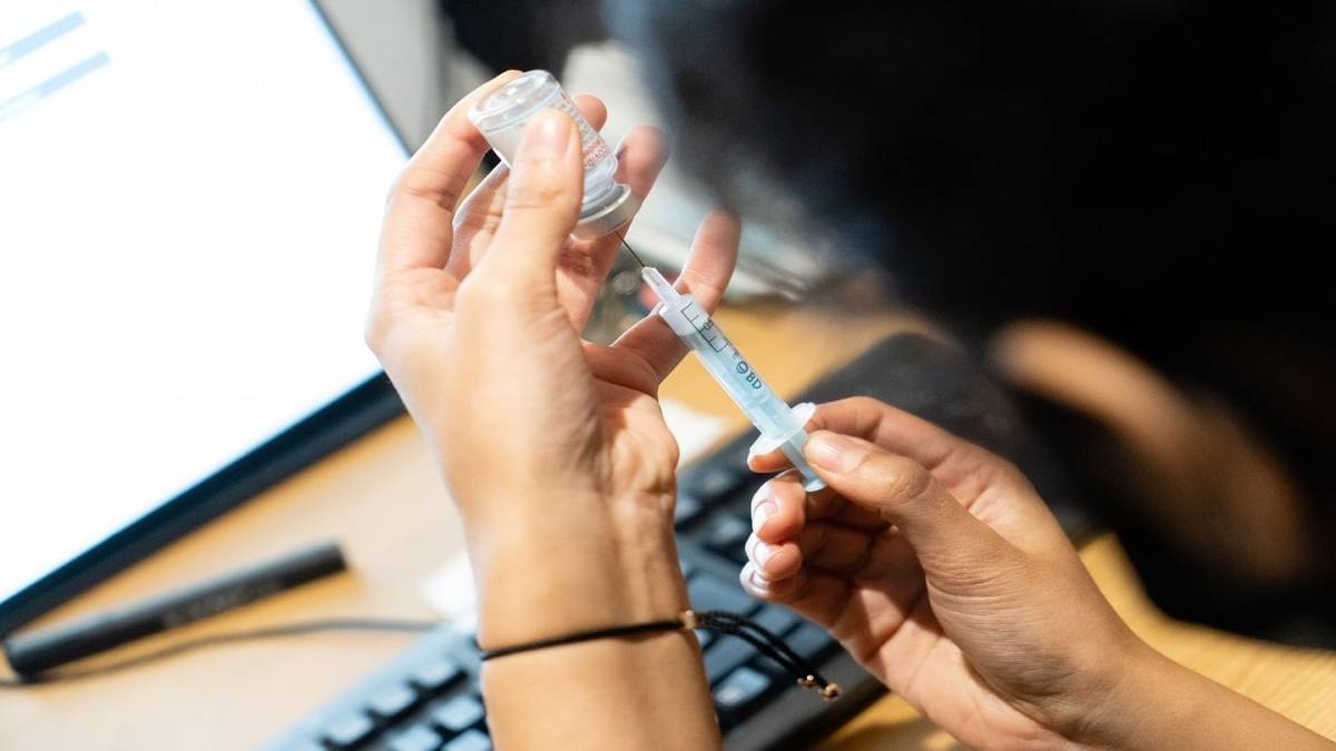 تضم فيروسات حية.. منشأة جديدة ببريطانيا لمواجهة الأوبئة المستقبلية