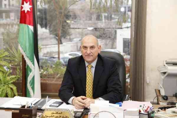 تمديد خدمة أمين عام وزارة الصحة الدكتور رائد الشبول