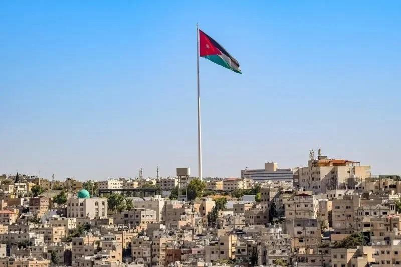 رئيس سلطة العقبة يستقبل وزيرة البيئة المصرية ومحافظ جنوب سيناء