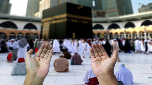 رئيس لجنة السياحة الدينية في جمعية وكلاء السياحة والسفر : رحلة العمرة تبدأ ب 220 دينارًا