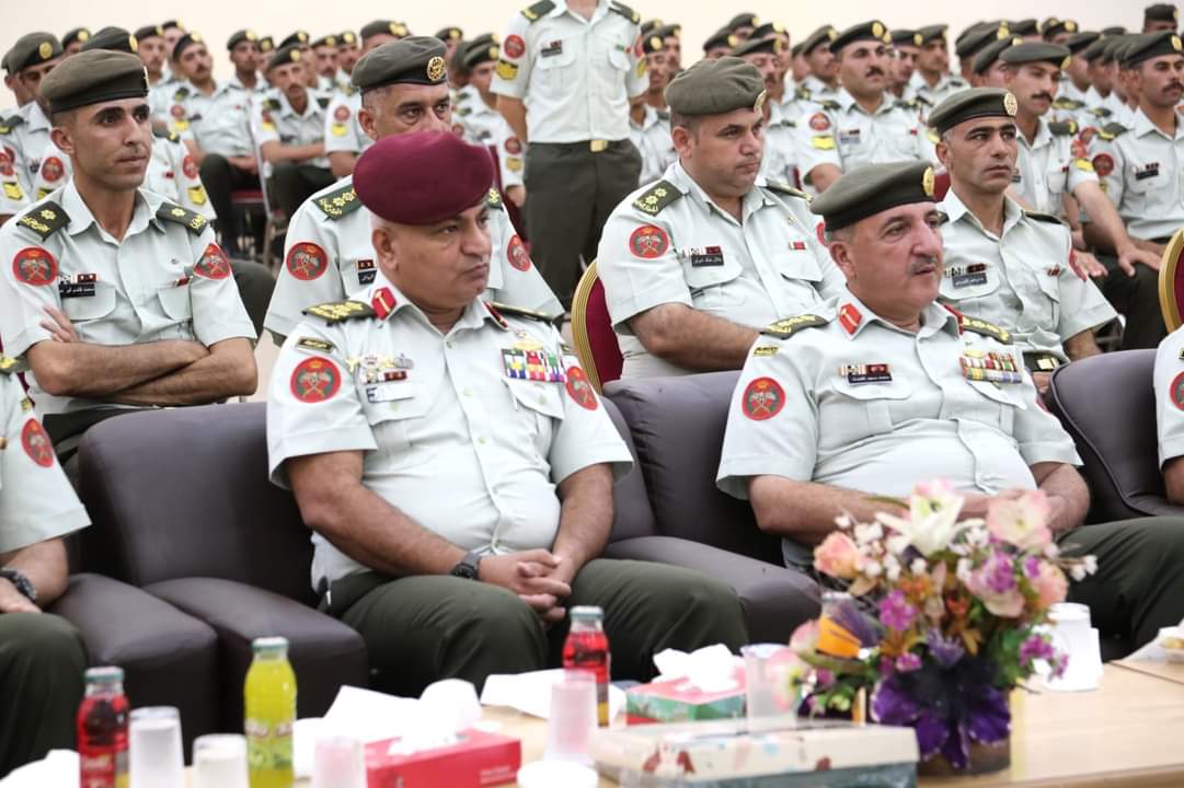 العميد السليحات يرعى تخرج دورة المجندين الأغرار ...صور