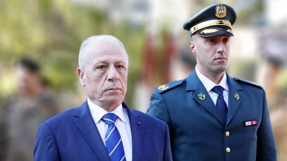 عاجل ... نجاة وزير الدفاع اللبناني موريس سليم  من محاولة اغتيال شرق بيروت تفاصيل