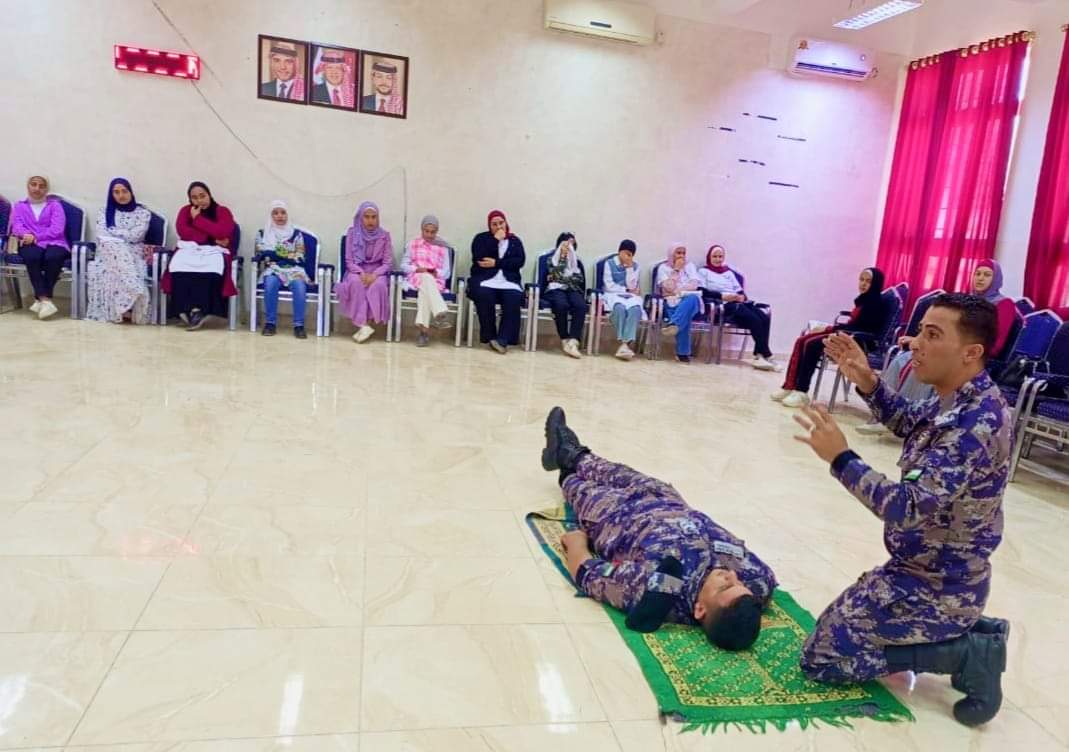 بالصور ..اختتام معسكر سواعد الإنقاذ بمركز شباب وشابات ذات راس