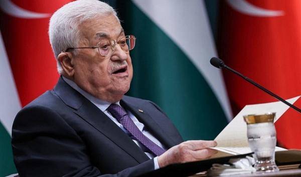 عباس يعزل غالبيّة محافظي الضفّة وغزّة