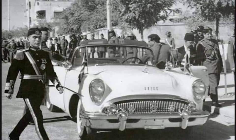 تاريخ واحداث ... ١١ آب ١٩٥٢ المناداة بالملك الحسين بن طلال (ولي العهد آنذاك) ملكا دستوريا على البلاد