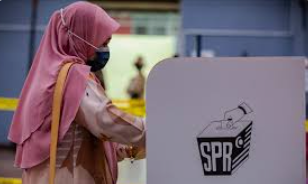 بدء التصويت في انتخابات 6 ولايات هامة في ماليزيا