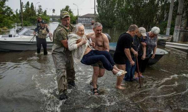 روسيا تجلي 2000 شخص جراء فيضانات في مناطق شرقية