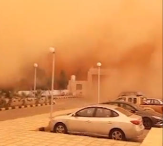 عاصفة رملية تؤثر على أجزاء من المفرق