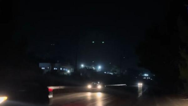مواطنون : طريق اربد عمان كان مظلما ليلة أمس