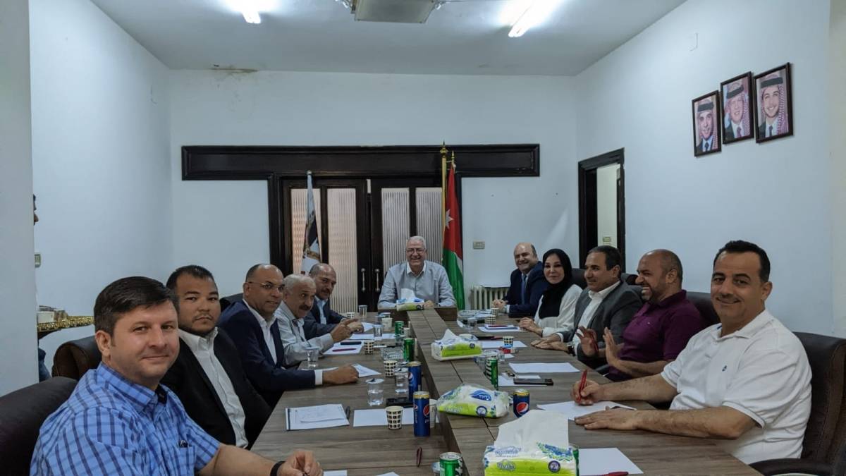 الميثاق الوطني يبحث المشاركة في الإنتخابات النيابية القادمة