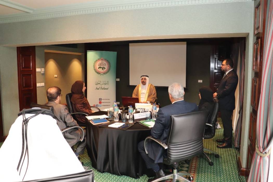 رئيس البرلمان العربي يفتتح عدد من البرامج المتخصصة التي ينظمها مركز الدبلوماسية البرلمانية العربية
