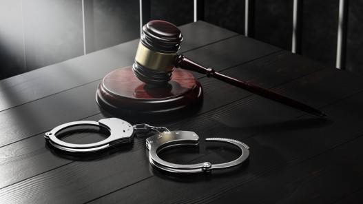 الحبس شهرا لشخص استخدم مسدس صوت ابتهاجا بنتائج التوجيهي