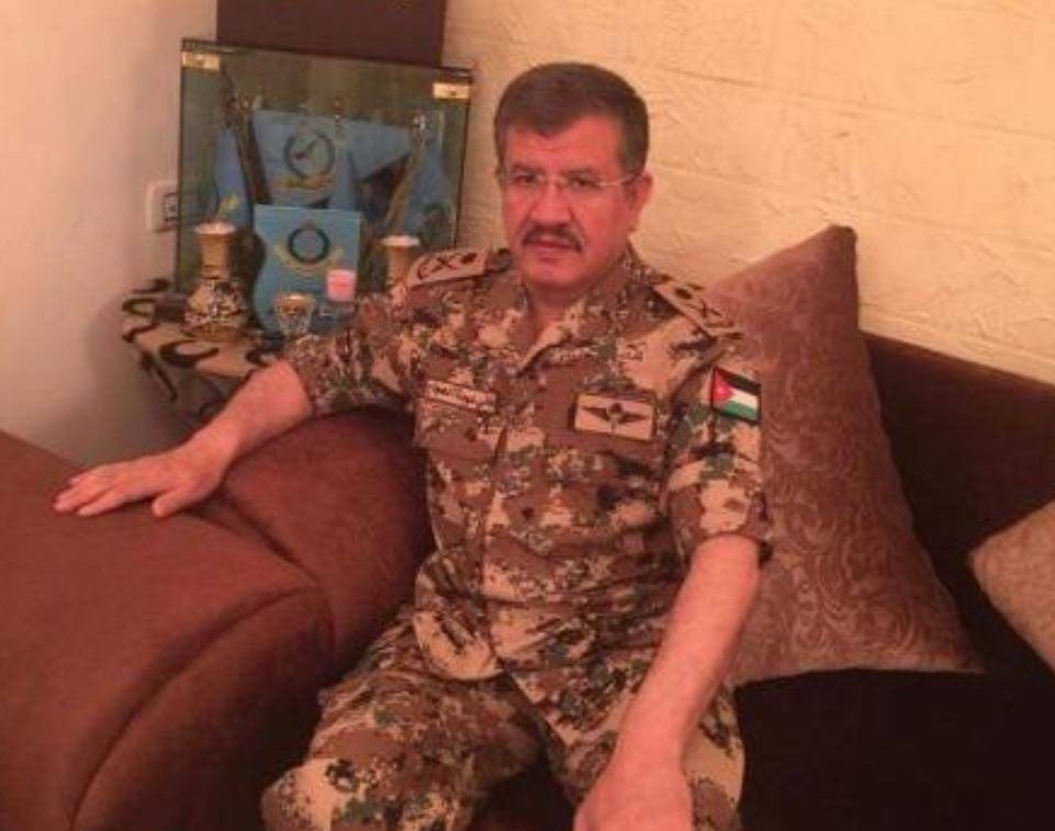 اللواء المتقاعد هاني الحجاج يشكر مرتبات الأمن العام على جهودهم في مراقبة احتفالات طلاب الثانوية العامة