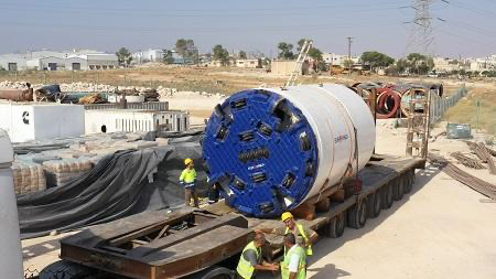 استخدام تقنية الحفر بالأنفاق بمشروع بركة البيبسي