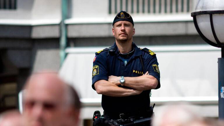 بسبب إحراق القرآن.. السويد ترفع مستوى الإنذار في البلاد