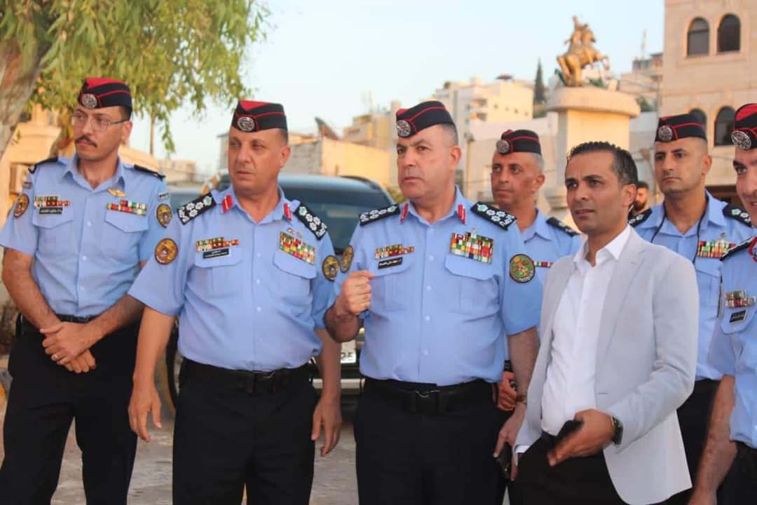 شاهد بالصور نشامى ونشميات مديرية الأمن العام في مهرجان الفحيص ٣١ تاريخ وحضارة