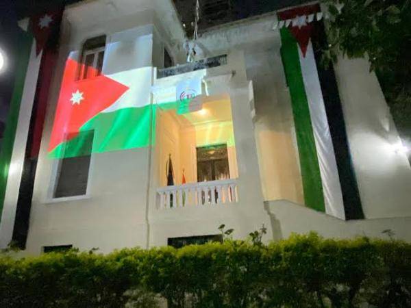 السفارة الأردنية في القاهرة : خدمة جديدة لتسهيل تسليم المعاملات القنصلية