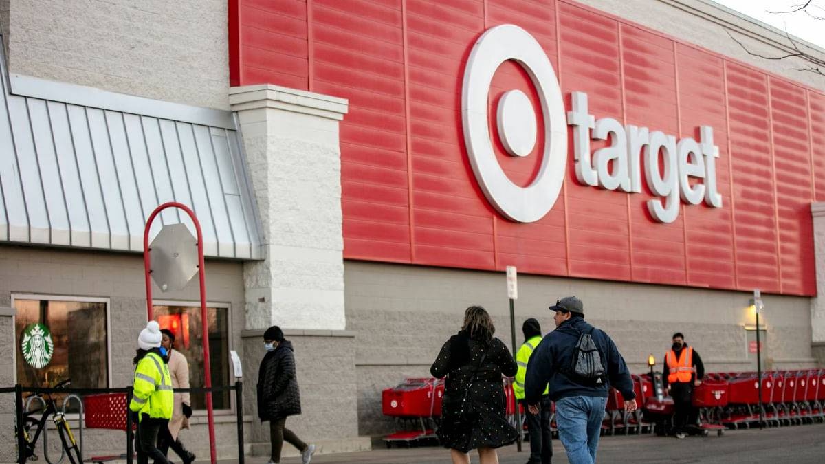 سلسلة تجزئة أمريكية شهيرة تتكبد خسارة فادحة بسبب دعم المثليين