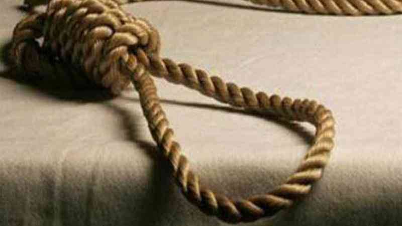 فتى ينهي حياته شنقاً في مزرعة بالسلط