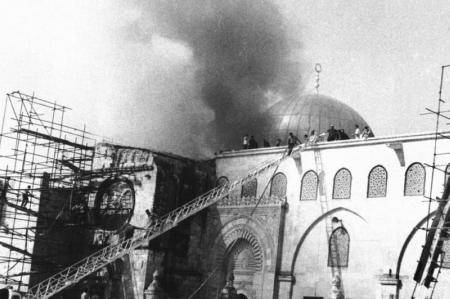 54 عامًا على إحراق الأقصى