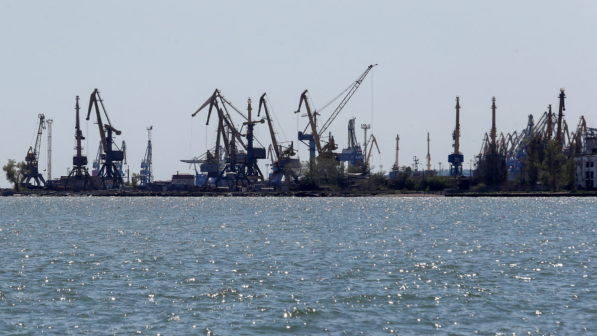 أوكرانيا تضع اللمسات الأخيرة على اتفاق مع شركات تأمين لتغطية سفن الحبوب