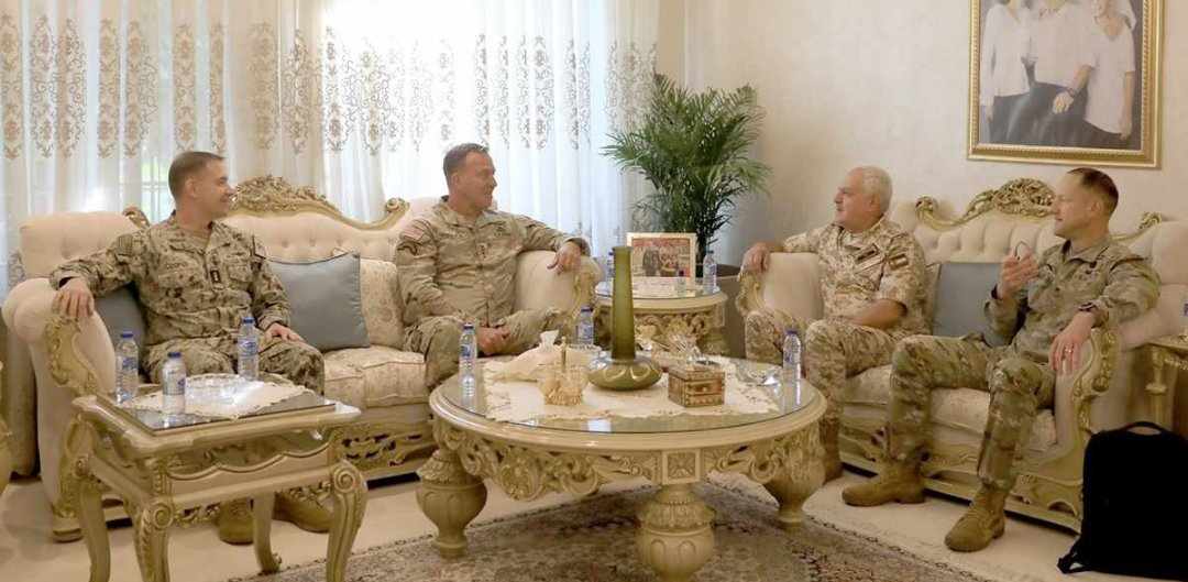 Army chief meets US CENTCOM commander