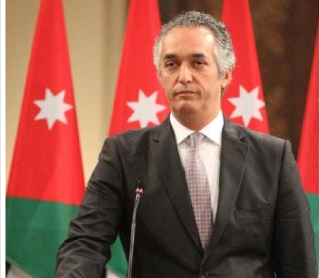 انظر ماذا فعل الوزير مكرم القيسي لــ 50 اردنيا تقطعت بهم السبل في تركيا؟