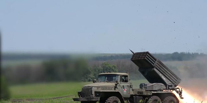 الدفاع الروسية: إسقاط طائرة “سو 25” ومقتل أكثر من 500 مسلح أوكراني