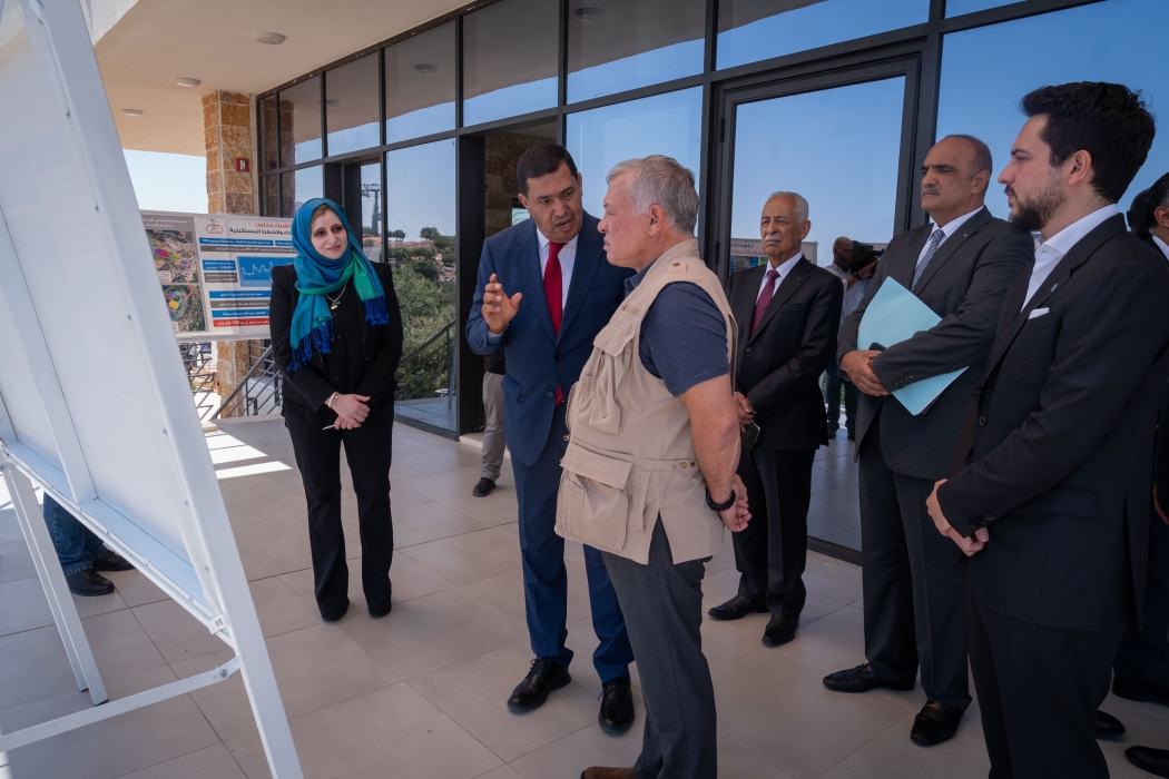 King visits Ajloun cable car project#44; urges tapping into investment opportunities