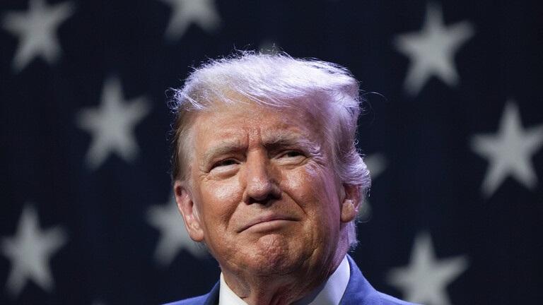 مناظرة للمرشحين الجمهوريين وترامب في الصدارة رغم تغيّبه