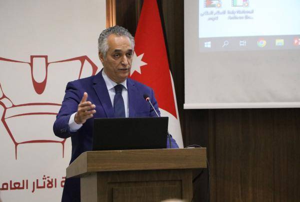 القيسي يناقش تعزيز السياحة بين الأردن واليونان