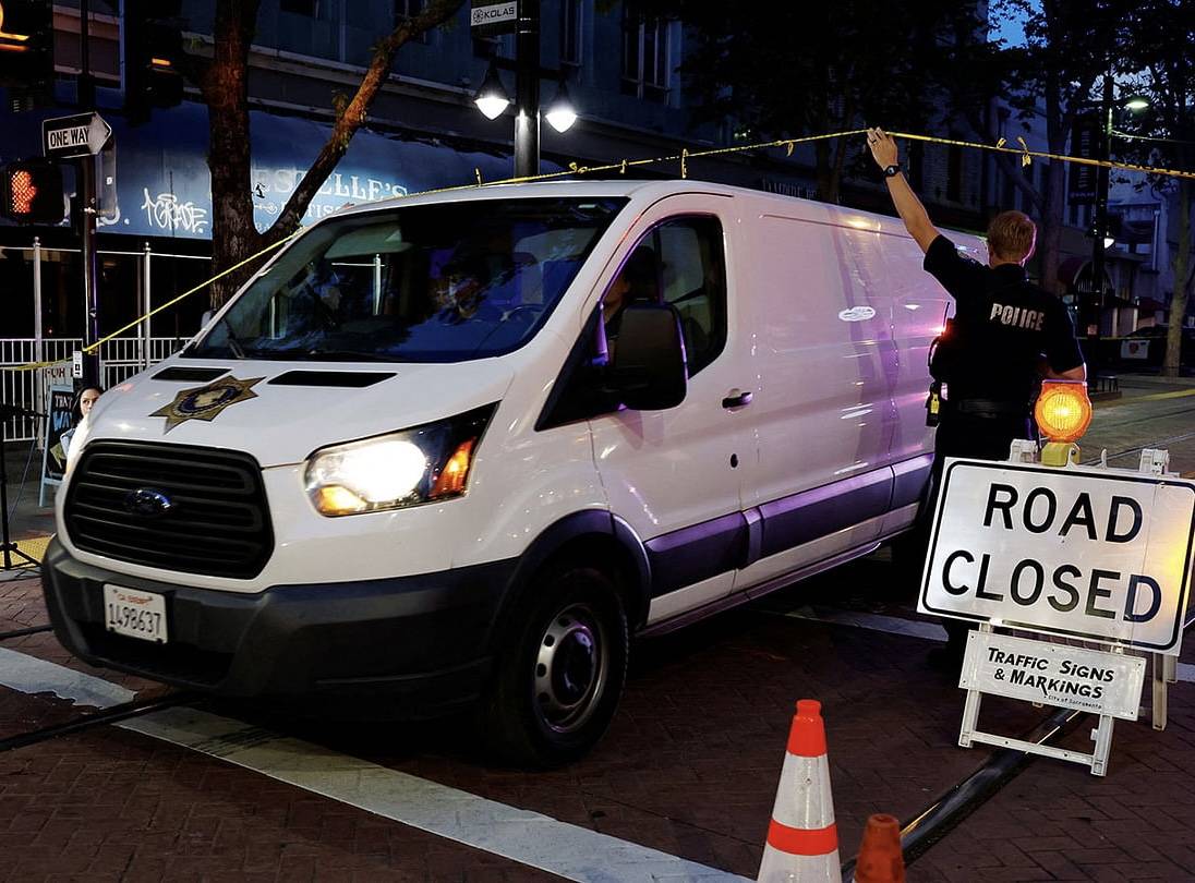 4 قتلى بهجوم مسلح داخل حانة بكاليفورنيا الأمريكية