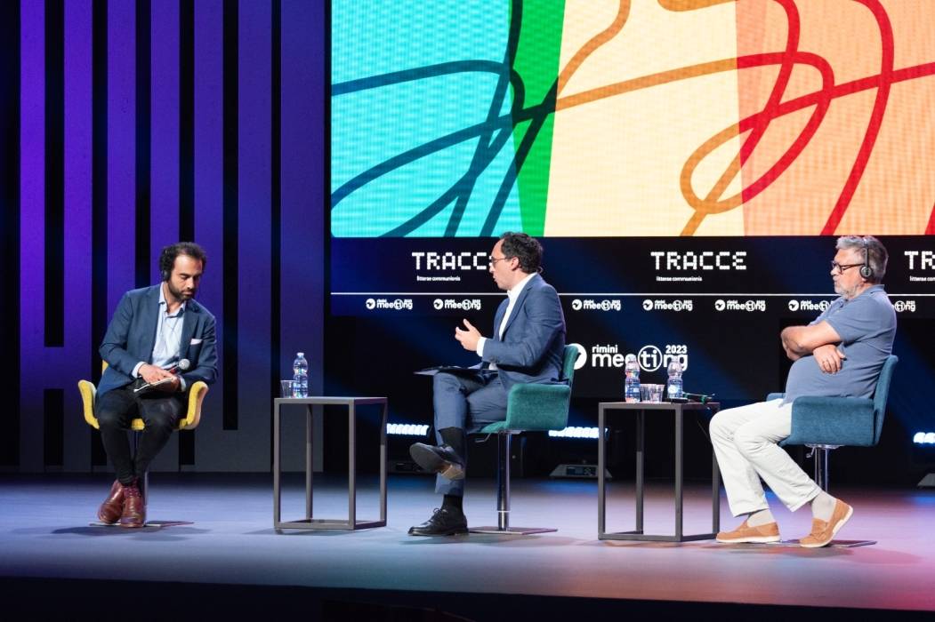 ملتقى ريميني: الديمقراطية الليبرالية تمر بأزمة ولكنها تظل نموذجاً رابحاً