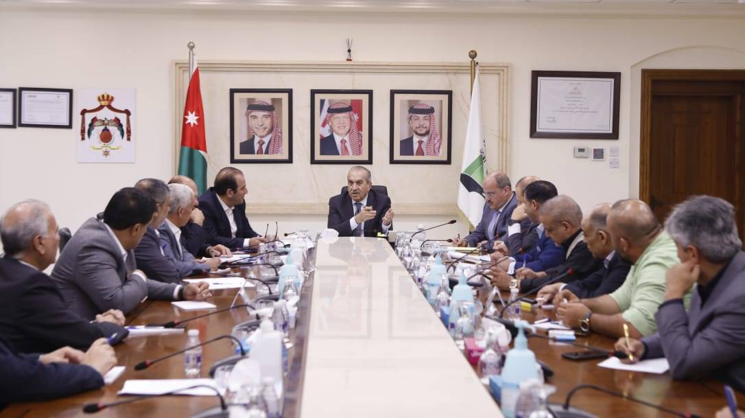 وزير الاشغال يستقبل مجلس نقابة المقاولين الاردنيين