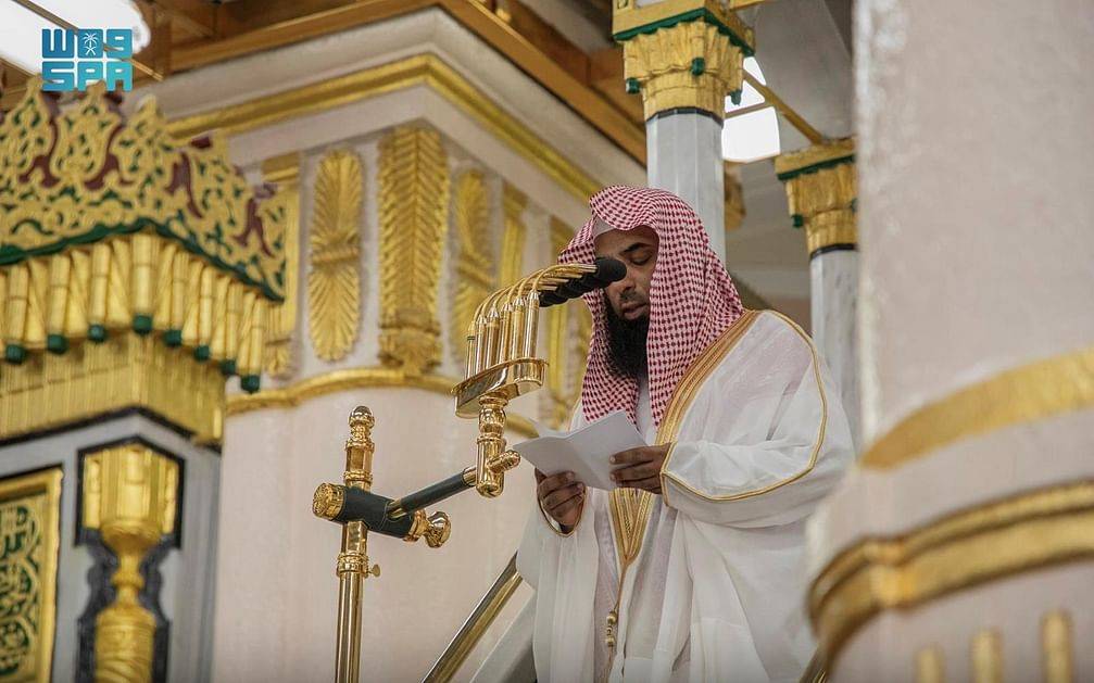 إمام المسجد النبوي: سقيا الماء عنوان الرحمة وآية الإحسان وصدقة مباركة