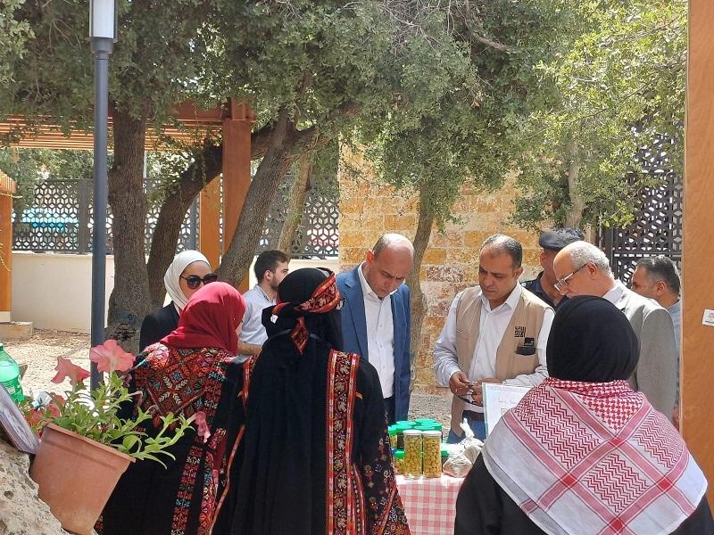 بدء فعاليات بازار يدوي الخامس للمنتوجات الغذائية بعجلون
