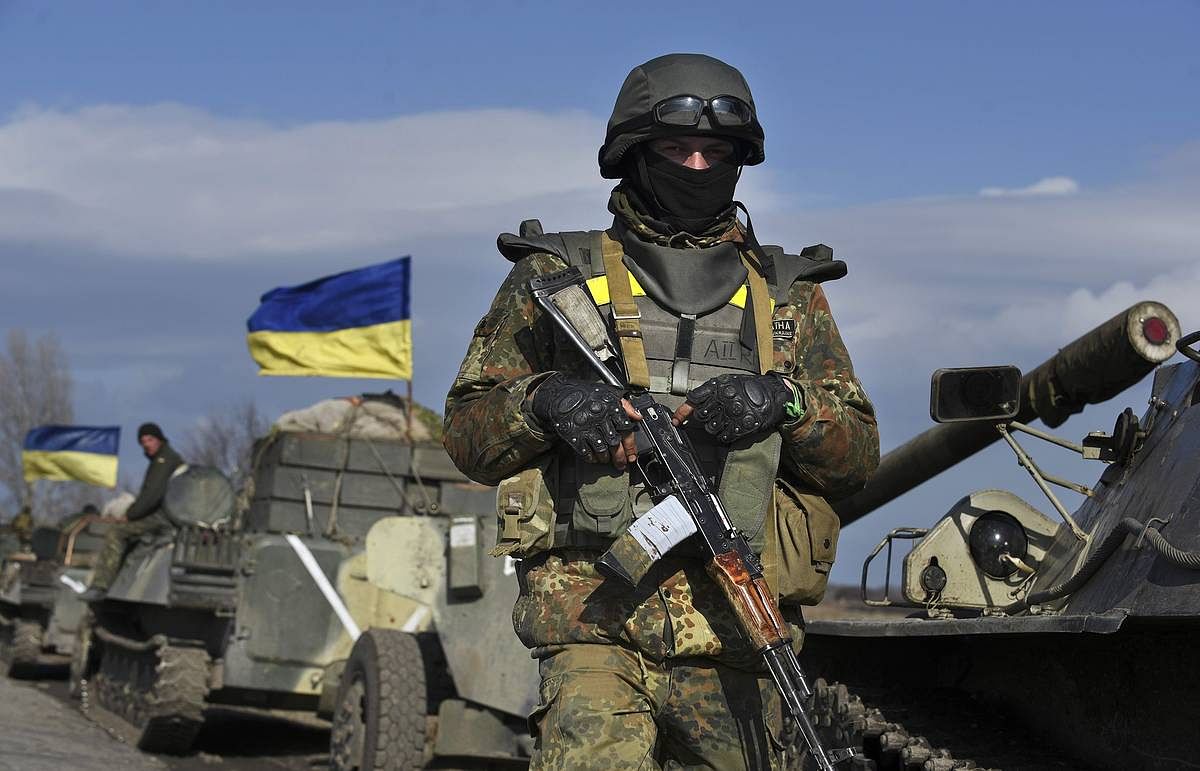 أوكرانيا تؤكد قصف قاعدة للجيش الروسي