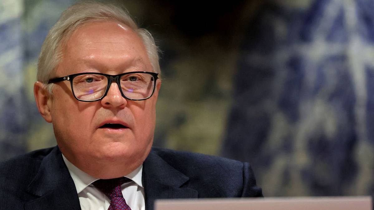 روسيا: علاقاتنا العسكرية مع إيران لن تخضع للضغوط