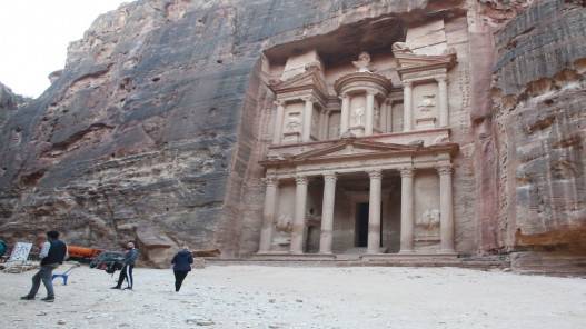 مضاعفة أعداد الغرف الفندقية في البترا ما سيزيد مدة إقامة السائح
