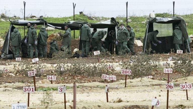 الاحتلال الإسرائيلي يحتجز جثامين 398 فلسطينيًا من بينهم 14 طفلاً و5 سيدات