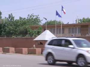 النيجر.. تعزيزات أمنية مشددة في محيط سفارة فرنسا