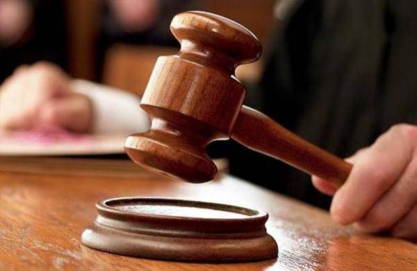تحويل 16 مُطلقا للعيارات النارية بالتوجيهي في عمان الى القضاء