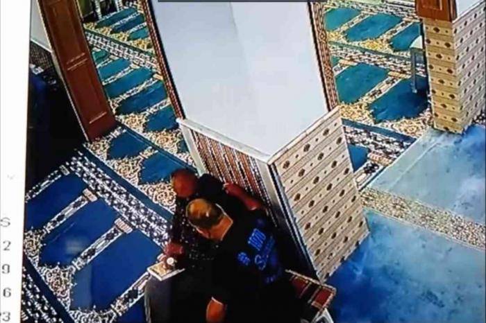 فيديو مؤثر .. وفاة أردني داخل مسجد عقب صلاة المغرب في عمان