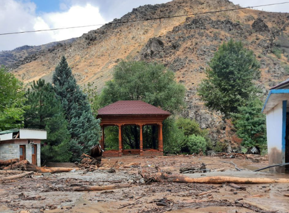 مصرع 13 شخصا في انهيارات طينية في طاجيكستان