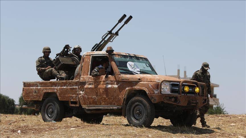 سوريا.. اشتباكات في دير الزور بين عشائر عربية وواي بي جي الإرهابي