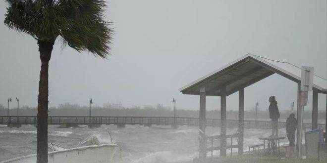 المركز الأمريكي للأعاصير: العاصفة إداليا تصل إلى جنوب البلاد بعد ساعات