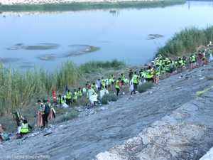 سفراء النظافة بالعراق.. مبادرة شبابية لتنظيف ضفاف نهر دجلة