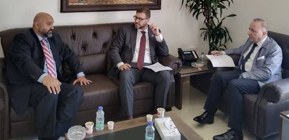 خرفان وبيكر يبحثان قضايا التعليم وشؤون الأشخاص ذوي الإعاقة