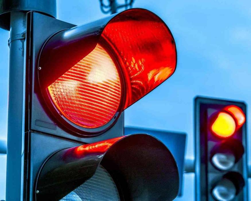 تحويل دوار المشاغل إلى إشارة ضوئية