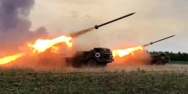 الجيش الروسي يفشل هجمات قوات نظام كييف ويدمر مستودعات وقود وذخيرة ويسقط 28 مسيرة